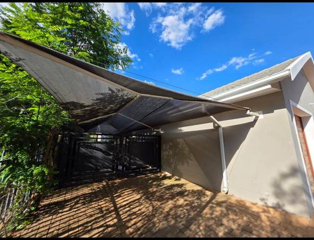5 BEDROOM HOUSE FOR SALE IN GREENHILLS